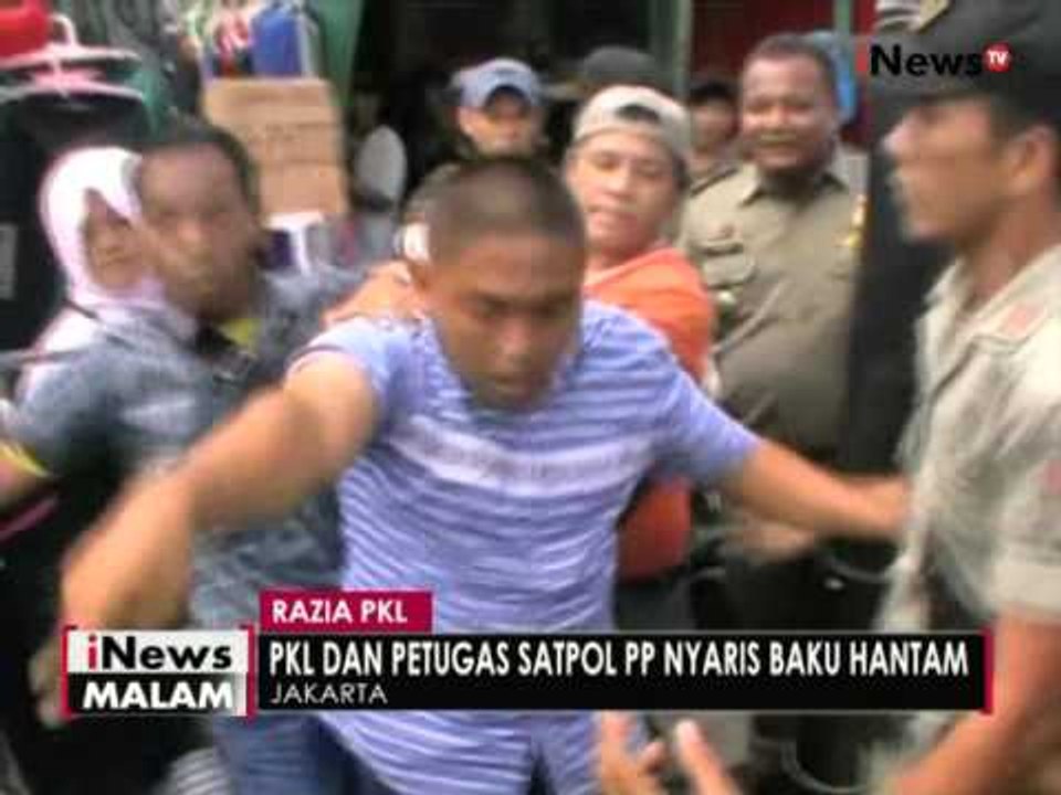 Tak terima sikap arogan, razia PKL dikawasan Tanah Abang berlangsung ricuh - iNews Malam 28/04