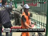 Petugas saling kejar dengan pedagang saat razia Pkl di Tanah Abang - iNews Petang 09/05