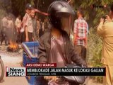 Aksi Demo Warga, Memblokade Jalan Masuk Ke lokasi Galian - iNews Siang 11/05