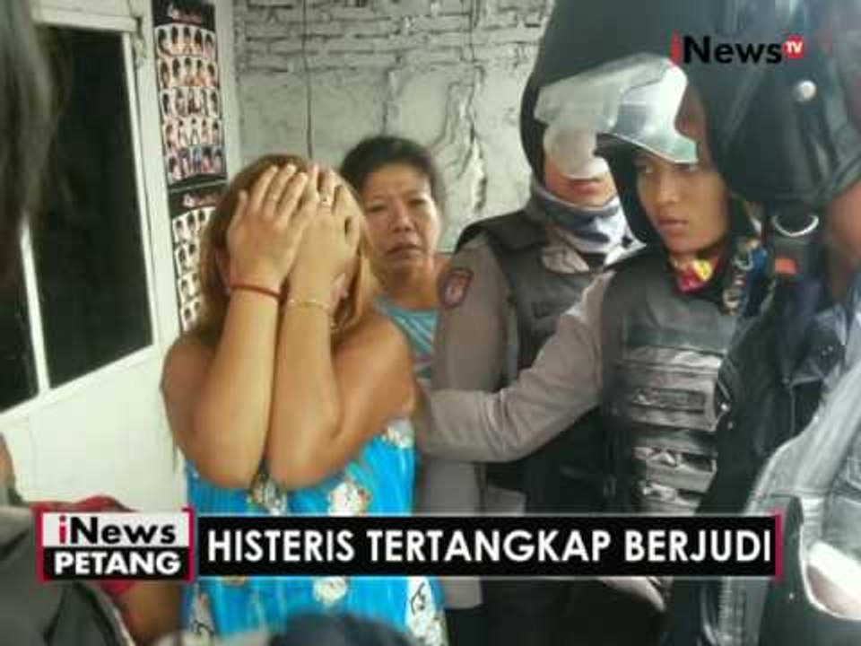 Ibu Rumah Tangga Menangis Histeris, Saat Tertangkap Berjudi - iNews Petang 17/05