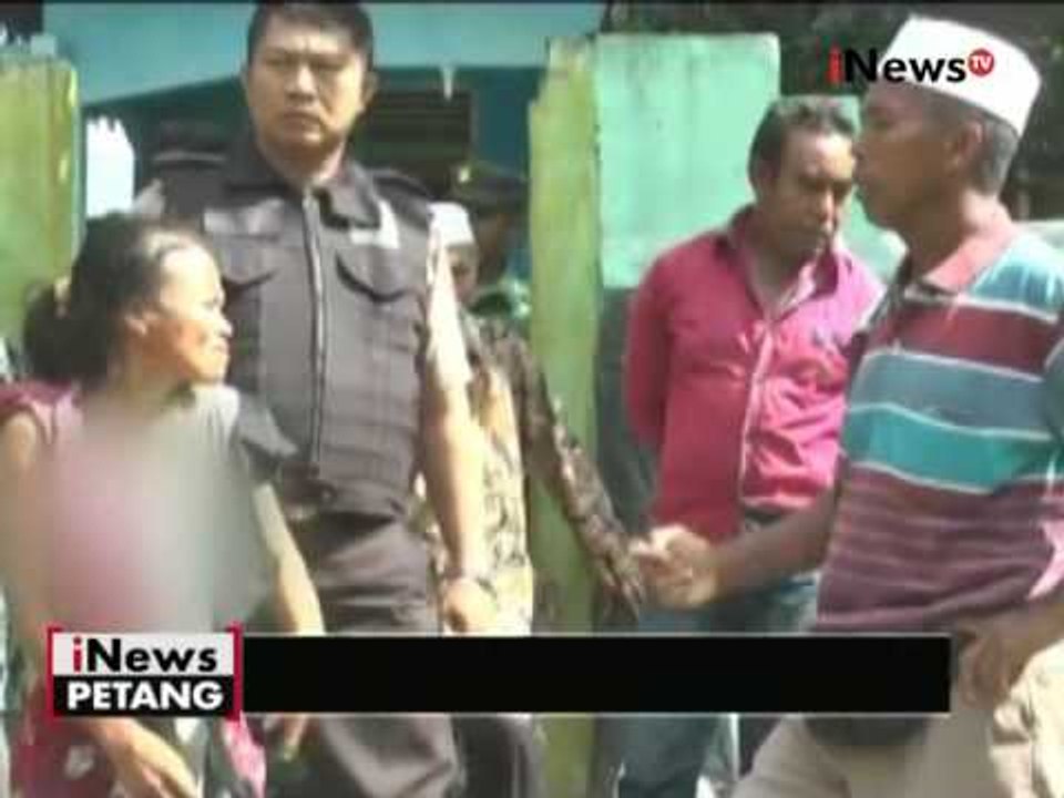 Ricuh Penyegelan Kantor Desa, Warga Saling Adu Pukul - iNews Petang 16/05