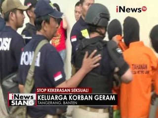 Keluarga & warga serang pelaku, rekontruksi pembunuhan dan pemerkosaan Eno ricuh - iNews Siang 18/05