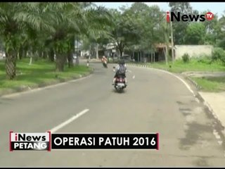 Hindari razia, dua motor terlibat tabrakan - iNews Petang 20/05