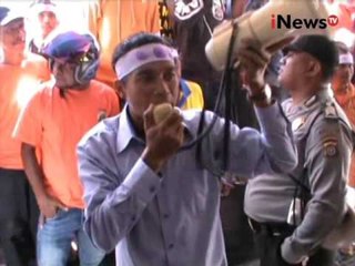 Demo ratusan buruh koperasi bongkar muat di Kendari diwarnai kericuhan - iNews Petang 31/05