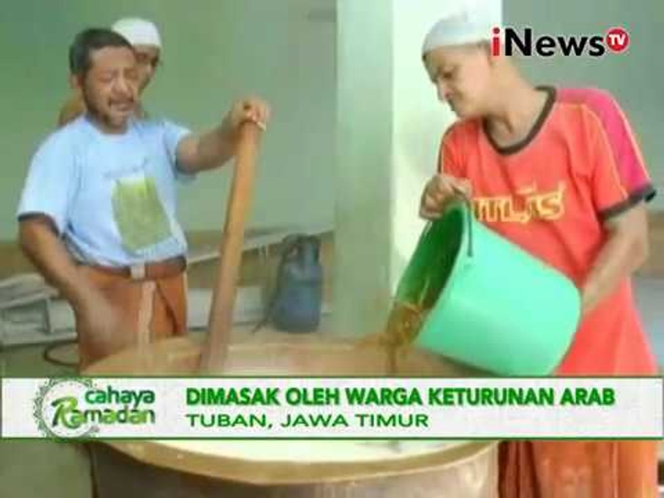 Warga rela antre mendapatkan bubur muhdor - iNews Siang 08/06