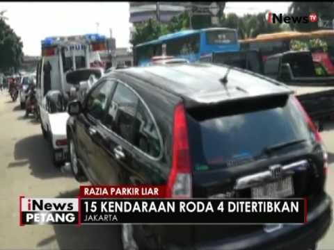 Razia parkir liar di Jatinegara & Matraman, sejumlah kendaraan diderek petugas - iNews Petang 10/06