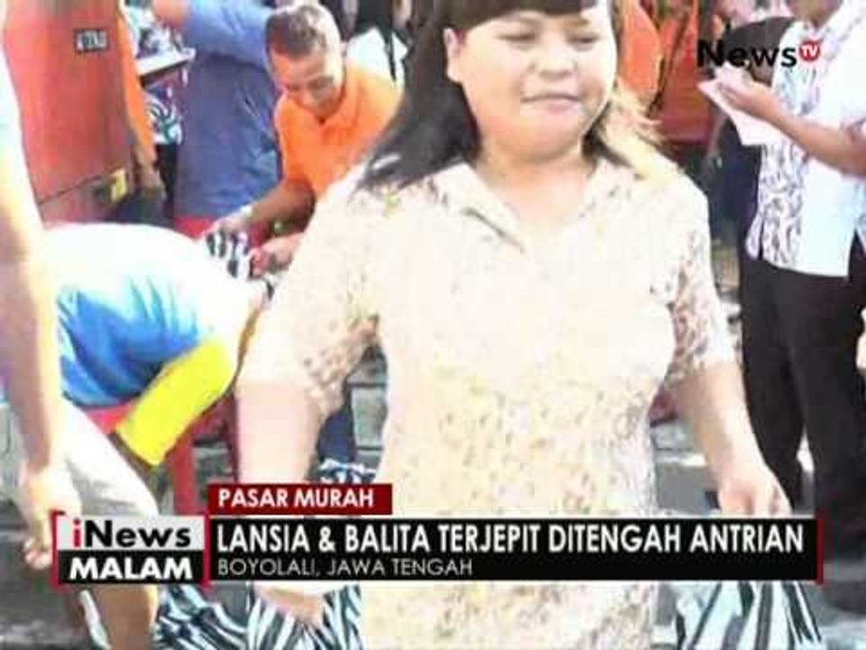 Demi dapatkan sembako murah warga Boyolali & Jepara rela desak-desakan - iNews Malam 12/06