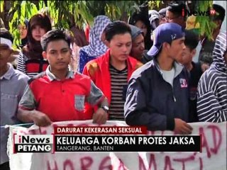 Kecewa putusan jaksa, keluarga Eno berunjuk rasa didepan kantor PN Tangerang - iNews Petang 10/06