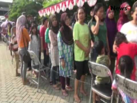 Para pemegang KJP serbu operasi pasar yang digelar Pemprov DKI - iNews Petang 27/06