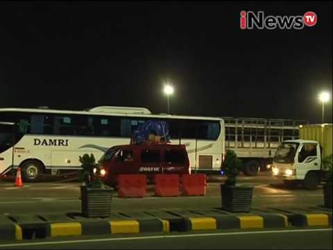 Live Report: Arus Mudik 2016, volume kendaraan di gerbang tol Cikarang meningkat - iNews Malam 30/06