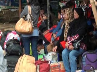Lonjakan pemudik meningkat di terminal Lebak Bulus - iNews Malam 03/075