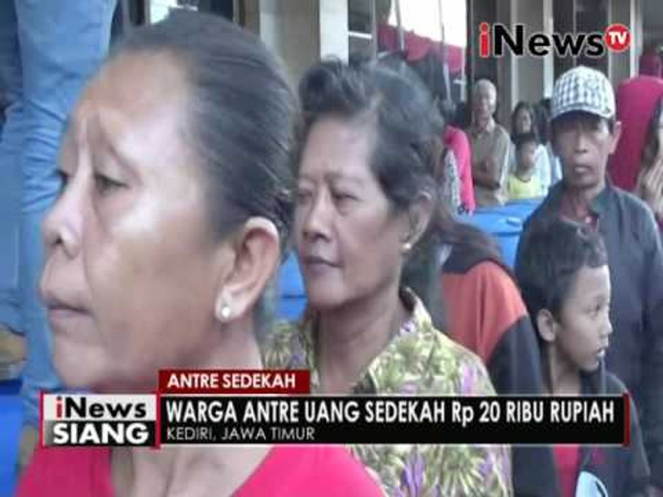 7.000 warga antre uang sedekah di perushaan rokok - iNews Siang 01/07