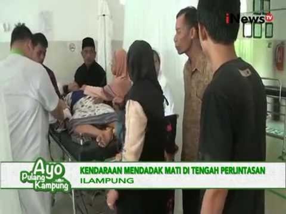 Arus mudik 2016, kereta tabrak mobil di perlintasan tanpa palang pintu - iNews Petang 07/07