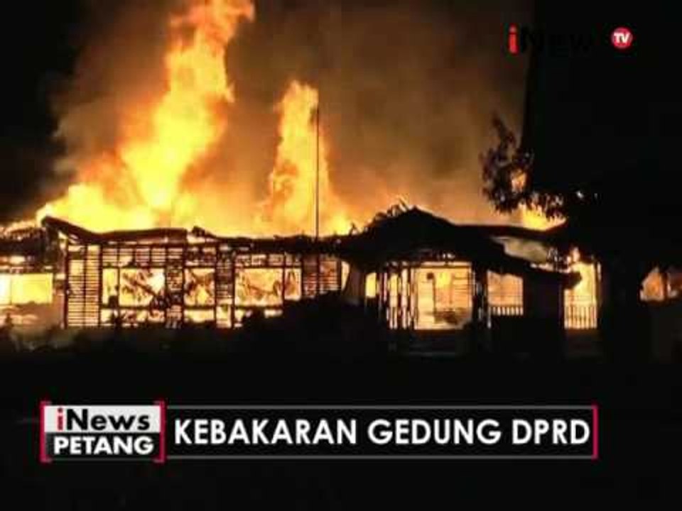 Pasca kebakaran gedung DPRD Sumsel, tim Labfor lakukan olah tkp - iNews Petang 08/07