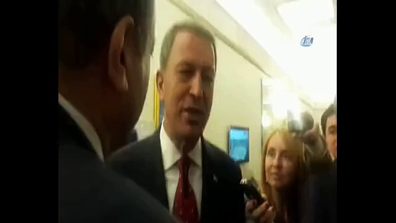 Görevi devralan Bakan Akar devir teslim töreninde mesaj verdi