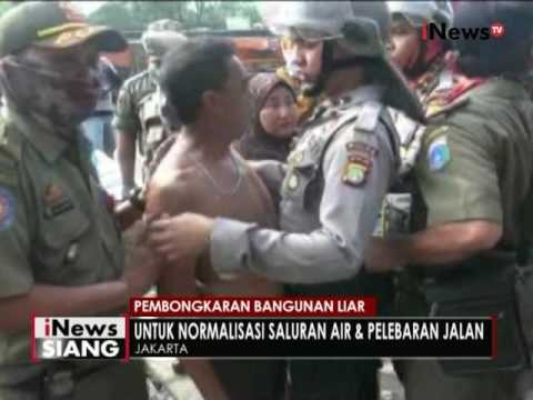 Sejumlah bangunan liar di Cakung dibongkar petugas Pemkot Jaktim - iNews Siang 11/08