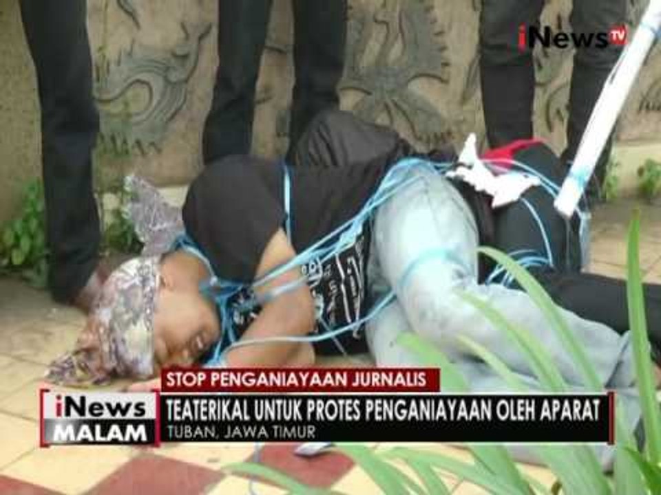 Menentang penganiayaan aparat di Medan, wartawan beberapa daerah gelar demo - iNews Malam 16/08