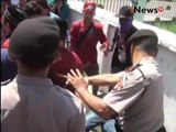 Unjuk rasa Mahasiswa protes Ahok di Sulbar berlangsung ricuh - iNews Siang 18/10