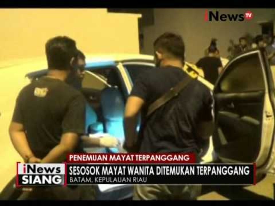 Isak tangis keluarga iringi jenazah wanita terbakar yang ingin dibawa pulang - iNews Siang 26/08