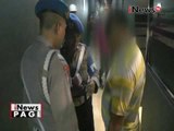 1 Oknum Polisi dibawa petugas, saat razia gabungan tempat hiburan malam di Jambi - iNews Pagi 05/09