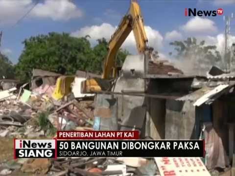 Puluhan bangunan liar di sekitar stasiun kereta di Sidoarjo dibungkar petugas - iNews Siang 06/09
