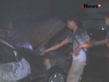 Mobil jenis sedan terbakar saat sedang diperbaikin di Mojokerto, Jatim - iNews Pagi 14/09