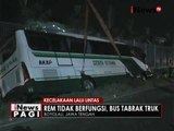 Akibat rem blong, bus antar kota Sedya Utama tabrak truk dan masuk parit - iNews Pagi 14/09