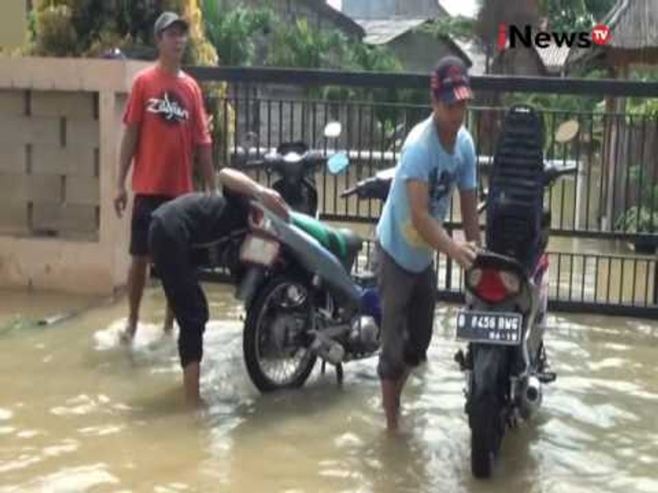 Akibat luapan kali Angke, beberapa daerah di Jakarta Barat terendam banjir - iNews Malam 25/09