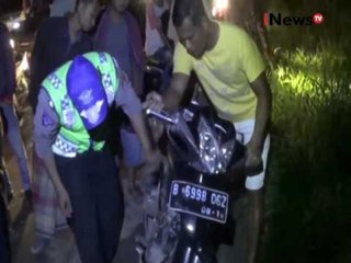 Скачать видео: Pengendara sepeda motor tewas seketika terlindas truk di Serang, Banten - iNews Pagi 05/10