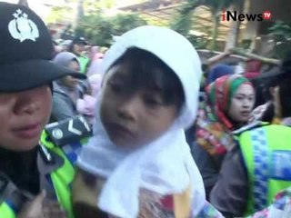 Pembagian nasi jangkrik di Kudus, Jateng berlangsung ricuh - iNews Petang 11/10