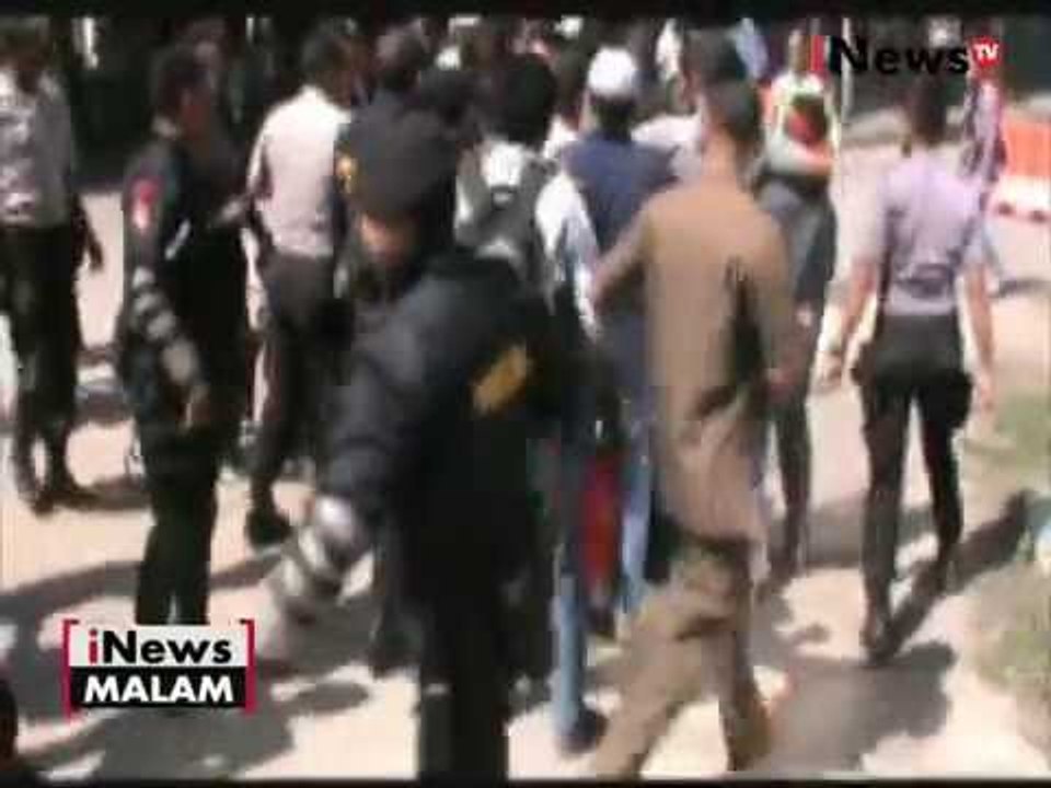 Demo mahasiswa didepan kantor PLN di NTT berlangsung ricuh - iNews Malam 13/10