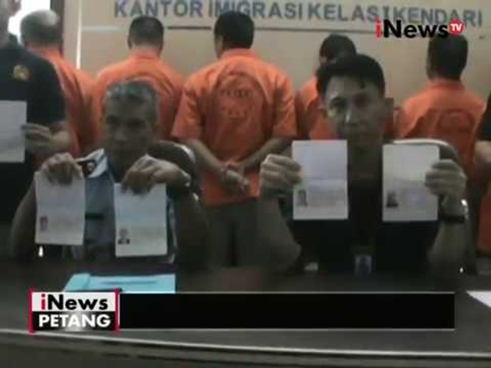 Kedapatan jadi PSK, belasan WNA asal Maroko ditangkap pihak imigrasi - iNews Petang 21/10