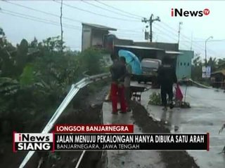 下载视频: Tebing longsor, jalan dari Banjarnegara ke Pekalongan hanya satu arah - iNews Siang 17/11