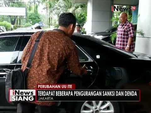 Revisi UU ITE mulai berlaku hari ini - iNews Siang 28/11