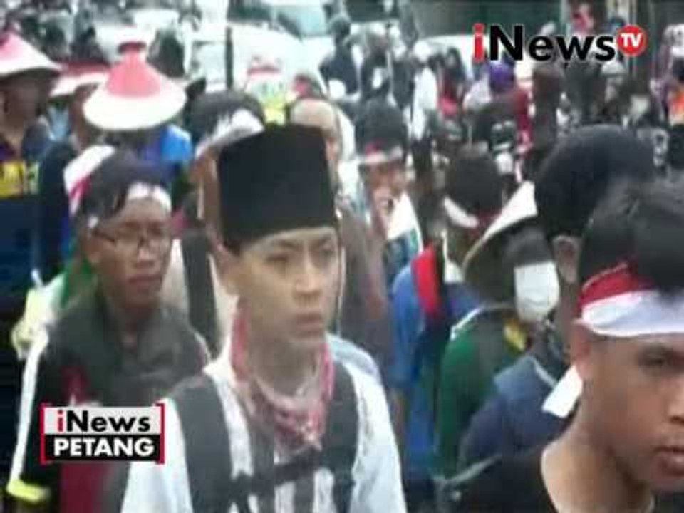 Peserta jalan kaki aksi damai 212 telah tiba di Rancaekek - iNews Petang 30/11