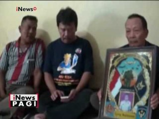 Download Video: Keluarga Alm. Pelda Agung menunggu kedatangan jenazah - iNews Pagi 19/12