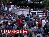 Massa pro & kontra penuhi depan lokasi sidang penistaan Agama oleh Ahok - iNews Breaking News 20/12