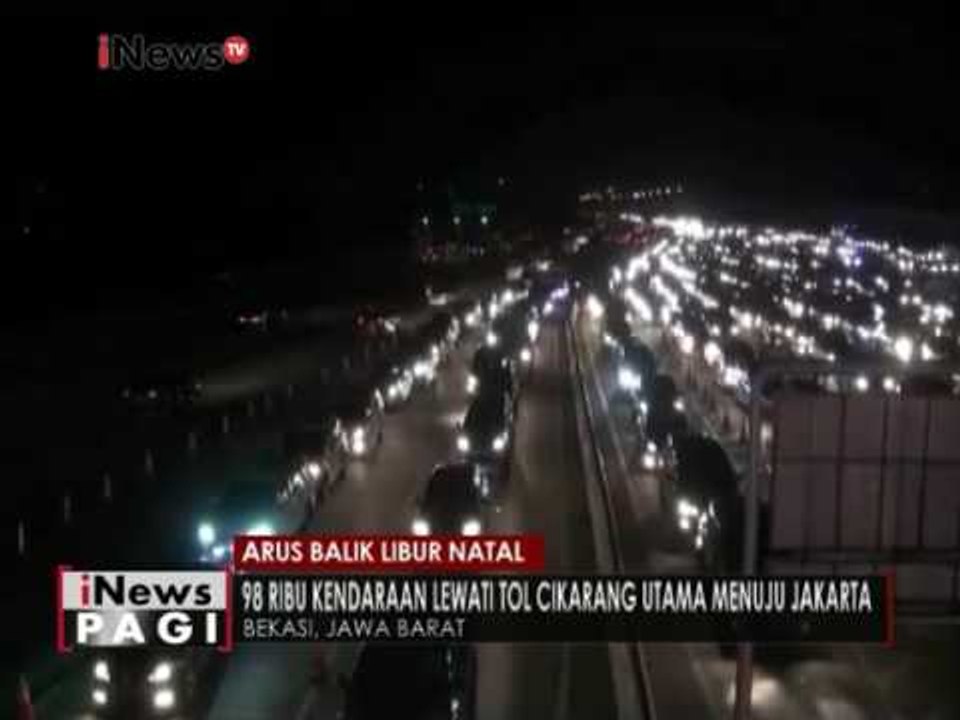 Lebih dari 98 ribu kendaraan yang melintas di Tol Cikarang Utama saat arus balik - iNews Pagi 27/12