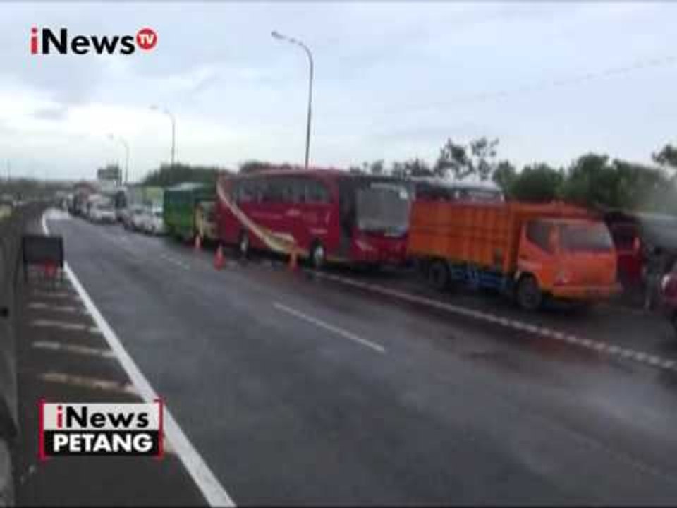 Jembatan Cisomang diperbaiki, kemacetan terjadi di tol Cipularang - iNews Petang 27/12