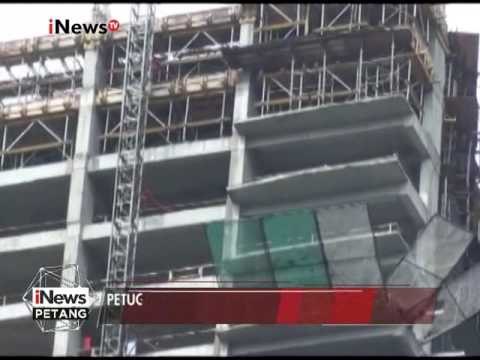 Korban proyek Apartemen Kamala Lagoon masih belum berhasil diselamatkan - iNews Petang 04/01