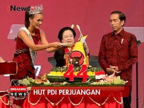 Pemotongan tumpeng dalam perayaan Hut ke 44 PDI Perjuangan - iNews Breaking News 10/01