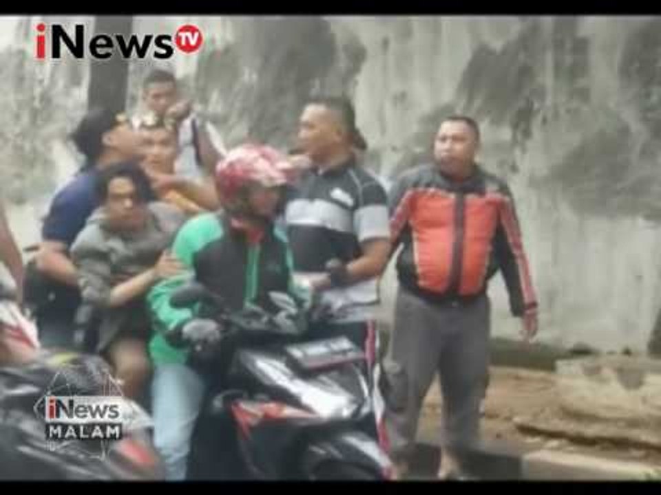 Ugalan-ugalan, MPV tabrak pohon dan 3 motor jadi korban - iNews Malam 16/01