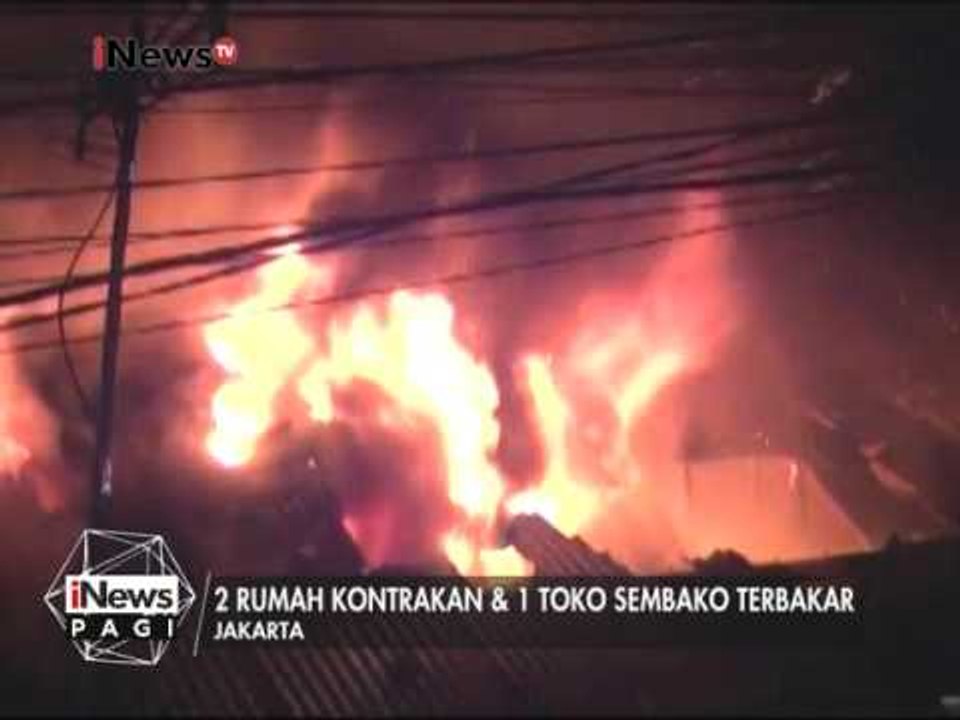 2 rumah kontrakan & 1 toko sembako ludes dilalap api - iNews Pagi 17/01