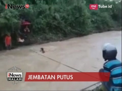 Jembatan Penghubung Putus, Warga nekat Menyebrang Menggunakan Tali - iNews Malam 13/05