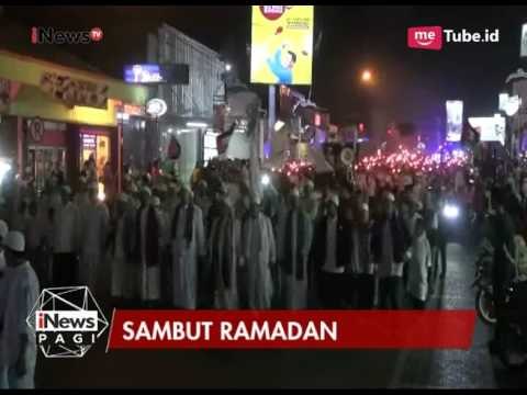 Sambut Bulan Ramadhan, Ribuan Warga Gelar Pawai Obor di Purwakarta - iNews Pagi 26/05