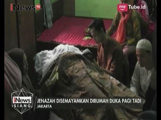 Descargar video: Jerit Tangis Selimuti Rumah Duka Remaja Korban Tewas Tawuran Antar Warga - iNews Siang 31/05