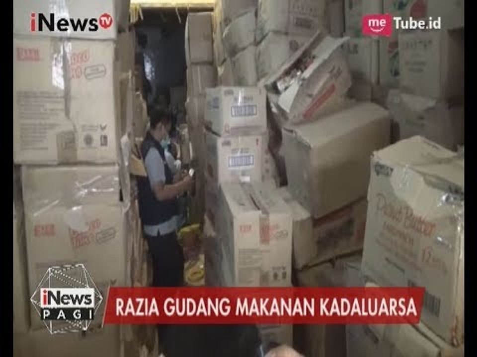Petugas Gerebek Rumah yang Dijadikan Gudang Makanan Kadaluwarsa - iNews Pagi 09/06