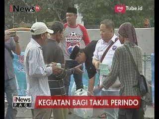 Télécharger la video: Menyebar Berkah Ramadhan, DPD Pemuda Perindo Bagikan 300 Paket Takjil - iNews Pagi 13/06