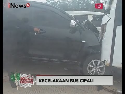 Diduga Supir Mengantuk, Bus Tabrak Mobil di Subang, Jabar - iNews Siang 22/06