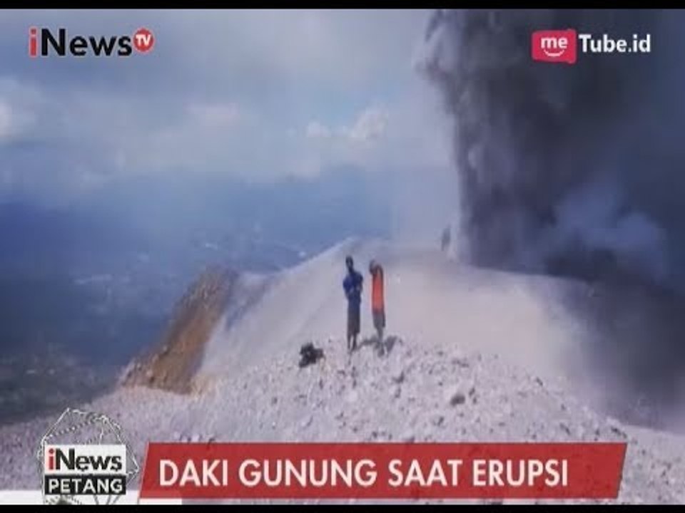 2 WNA Nekat Mendaki Gunung Saat Erupsi Menjadi Perbincangan Netizen - iNews Petang 26/07